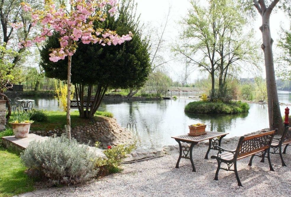 Agriturismo Villa Dei Mulini Volta Mantovana Exterior photo